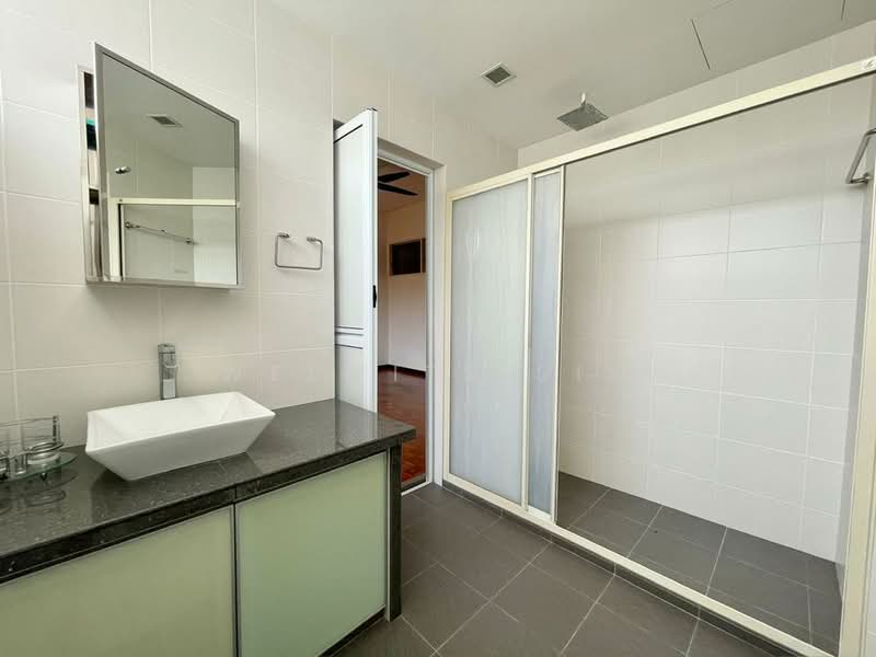 Rumah Banglo untuk Disewa di Pulau Tikus (George Town) - Welwits Sim - Bathroom - PropertyGuru.com.my