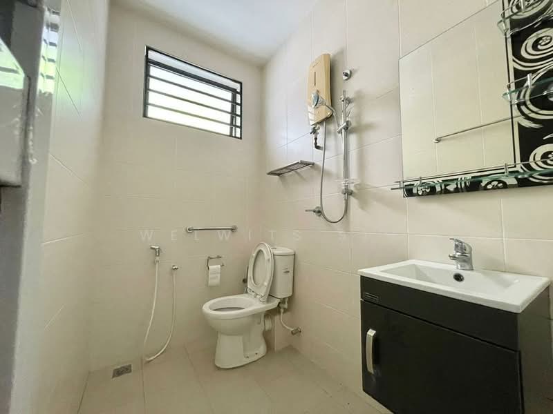 Rumah Banglo untuk Disewa di Pulau Tikus (George Town) - Welwits Sim - Bathroom - PropertyGuru.com.my