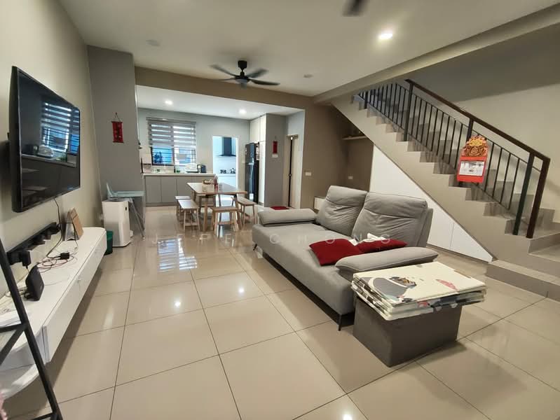 2-storey Terraced House for Sale in Bandar Rimbayu (Telok Panglima Garang) - Jeff Chong - Living Room - PropertyGuru.com.my