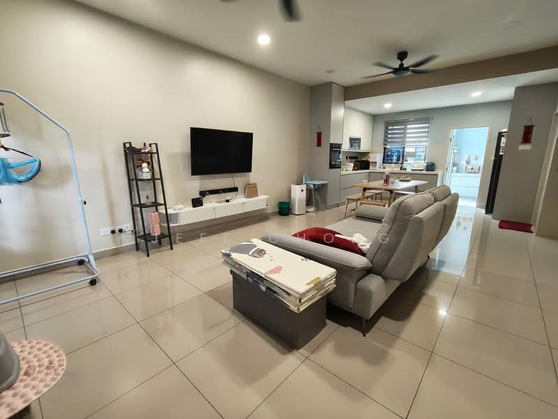 2-storey Terraced House for Sale in Bandar Rimbayu (Telok Panglima Garang) - Jeff Chong - Living Room - PropertyGuru.com.my
