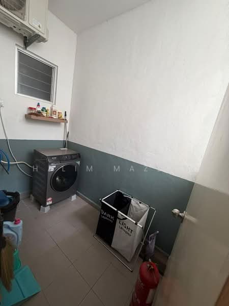 Condominium for Rent at Lakefront Homes - Halim Mazlan - Yard - PropertyGuru.com.my