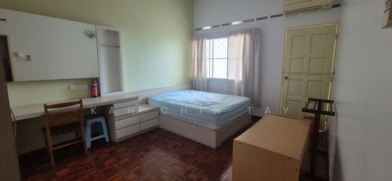 Rumah Teres 2 Tingkat untuk Disewa di Taman Sinn Semabok (Melaka City) - Kah Chin Tay - Bedroom - PropertyGuru.com.my