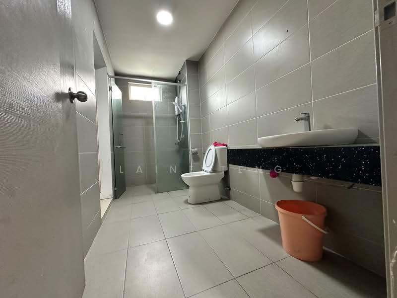 Semi-Detached House for Sale in Canary Garden (Klang) - Elaine Teng - Bathroom - PropertyGuru.com.my