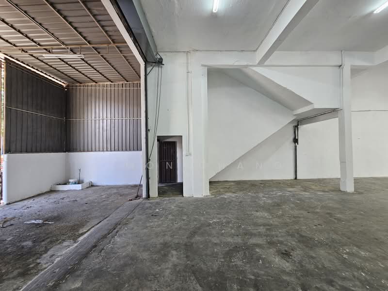 Terrace Factory for Rent in Taman Putri Kulai (Kulai) - Simon Chang - Interior - PropertyGuru.com.my