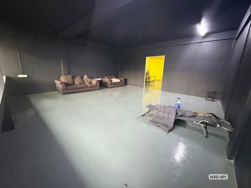 Shop for Sale in Taman Gembira (Klang) - Daniel Kok - Living Room - PropertyGuru.com.my