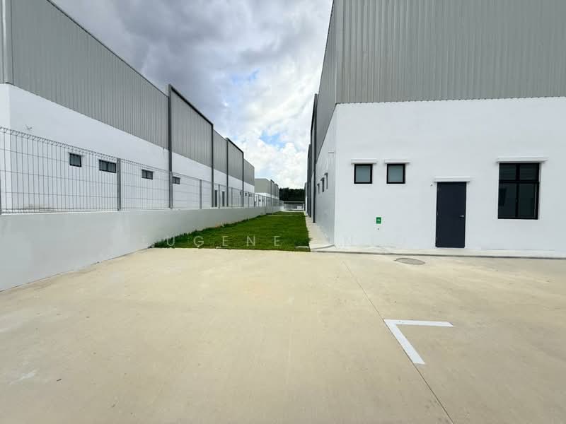 Semi-D Factory for Rent in Eco Business Park 1 (Johor Bahru) - Eugene Tneo - Exterior - PropertyGuru.com.my