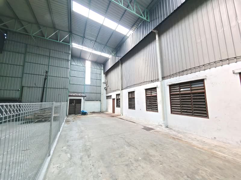 Warehouse for Rent in Kempas Utama (Tebrau) - James Lim - Exterior - PropertyGuru.com.my