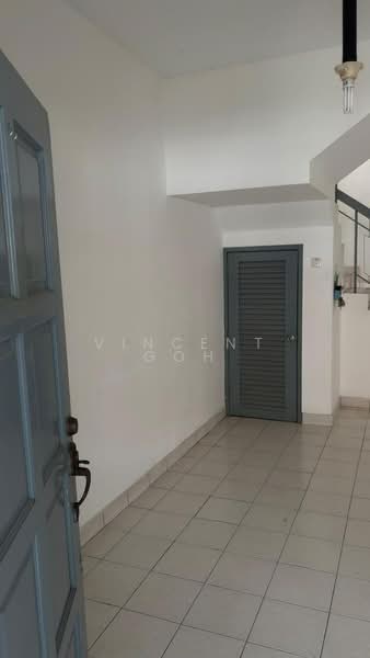 Rumah Teres 2 Tingkat untuk Dijual di Semenyih (Selangor) - Vincent Goh - Entrance - PropertyGuru.com.my