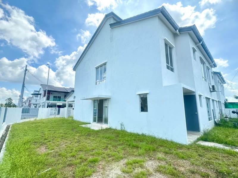 Rumah Teres 2 Tingkat untuk Dijual di Iringan Bayu (Seremban) - Fazie Noor - Exterior - PropertyGuru.com.my