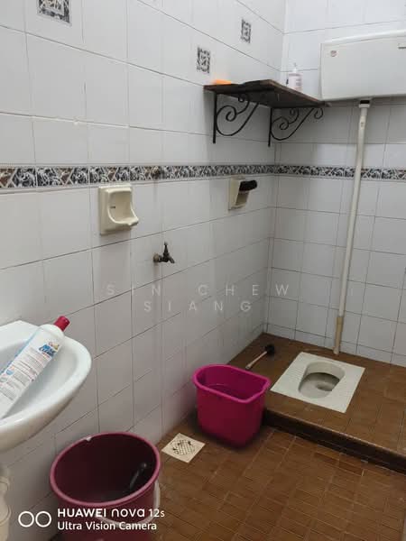 Rumah Teres 1 Tingkat untuk Disewa di Taman Daya (Johor Bahru) - Sin Chew Siang - Bathroom - PropertyGuru.com.my
