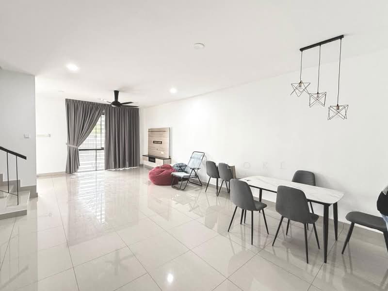 Rumah Teres 2 Tingkat untuk Dijual di Bandar Baru Permas Jaya (Permas Jaya) - William Loke - Living Room - PropertyGuru.com.my