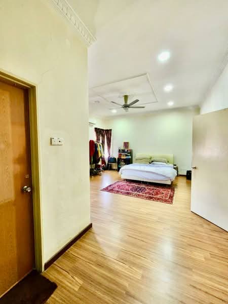 Semi-Detached House for Sale in Saujana Impian (Kajang) - Fazie Noor - Bedroom - PropertyGuru.com.my