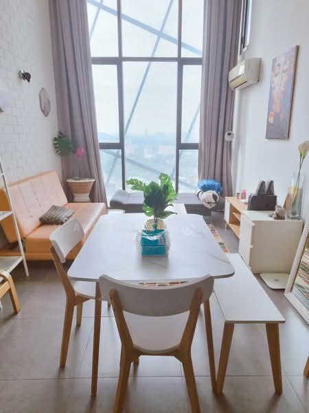 Kondominium untuk Disewa di Empire Damansara (Empire SOHO 2) - Vaness Chin - Living Room - PropertyGuru.com.my