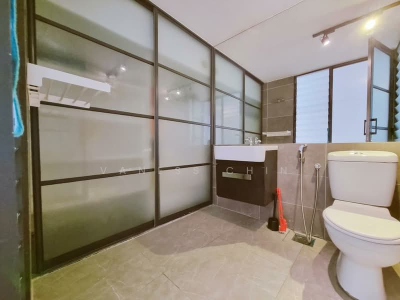 Kondominium untuk Disewa di Empire Damansara (Empire SOHO 2) - Vaness Chin - Bathroom - PropertyGuru.com.my