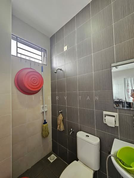 2-storey Terraced House for Sale in Taman Nusa Sentral (Iskandar Puteri (Nusajaya)) - Terry Tan - Bathroom - PropertyGuru.com.my
