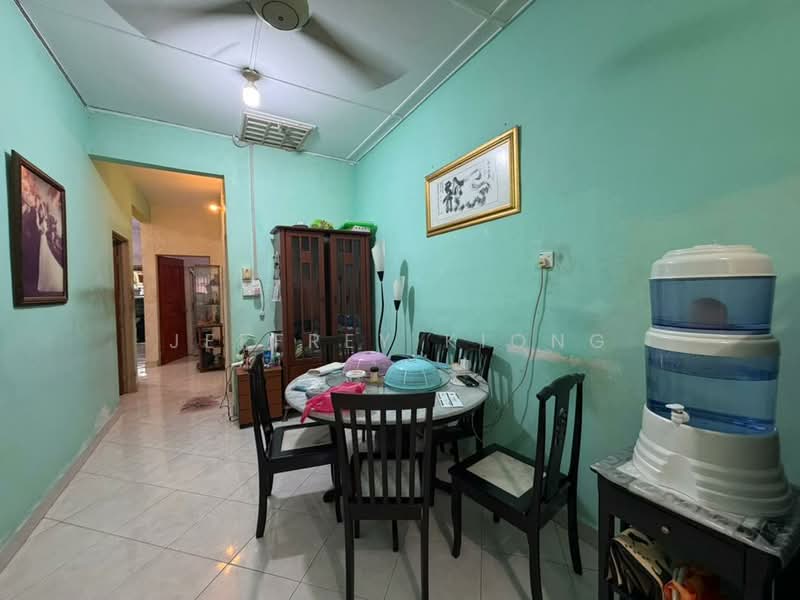 1-storey Terraced House for Sale in Pulai (Johor) - Jeffrey Kiong - Dining Room - PropertyGuru.com.my