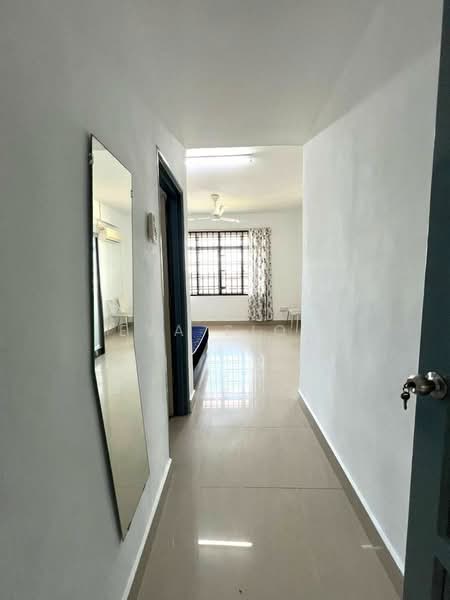 Pangsapuri untuk Dijual di Villa Bestari Apartment - Eva Siow - Corridor - PropertyGuru.com.my