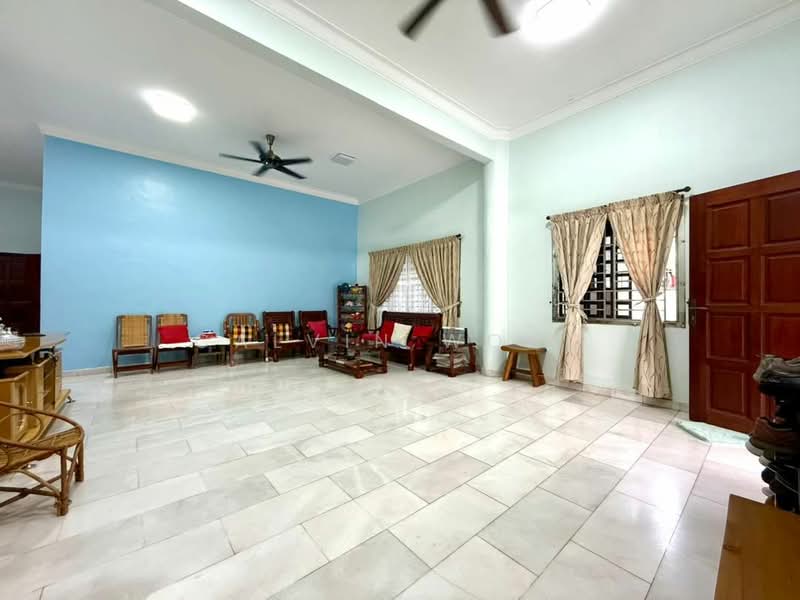 Bungalow for Sale in Taman Melodies (Johor Bahru) - Calvin Wong - Living Room - PropertyGuru.com.my