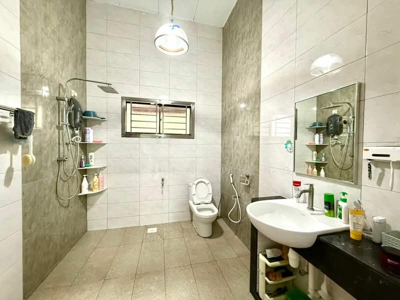 Bungalow for Sale in Taman Melodies (Johor Bahru) - Calvin Wong - Bathroom - PropertyGuru.com.my