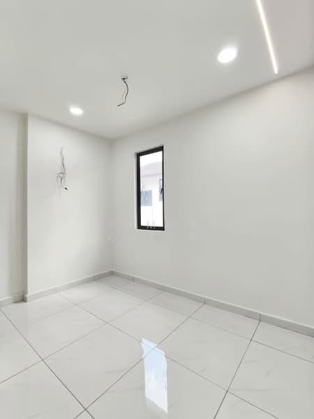 1-storey Terraced House for Sale in Taman Desa Cemerlang (Ulu Tiram) - Raymond Cheon - PropertyGuru.com.my