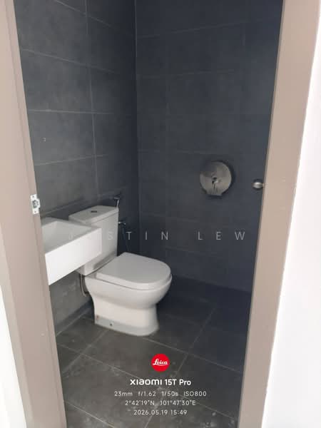 Kilang untuk Disewa di Bandar Enstek (Negeri Sembilan) - Justin Lew - Bathroom - PropertyGuru.com.my