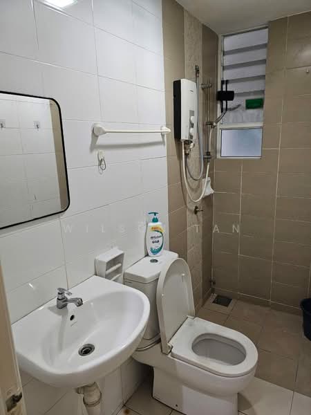 Condominium for Rent at The Zest @ Kinrara 9 - Wilson Tan - Bathroom - PropertyGuru.com.my