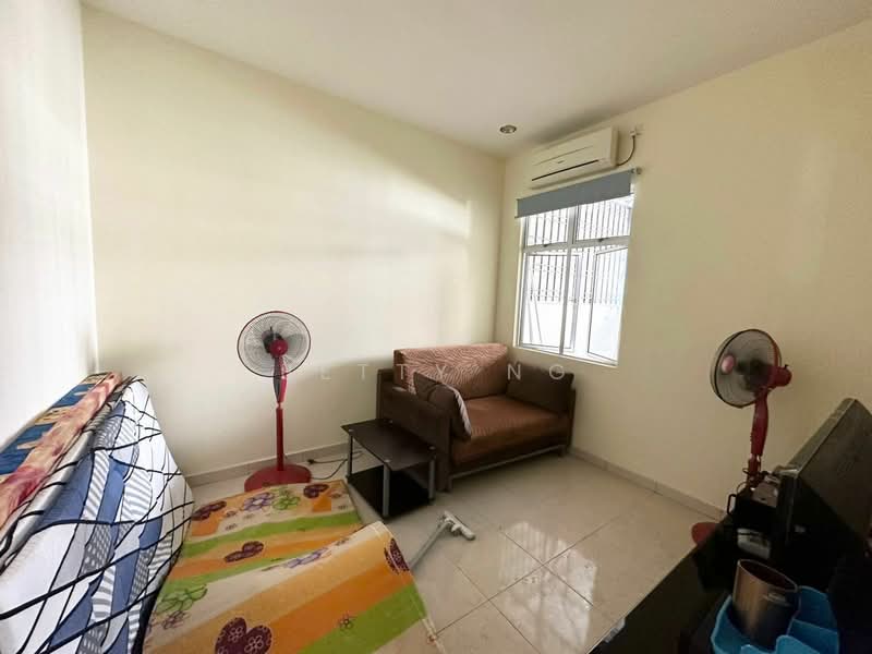 Rumah Teres 2 Tingkat untuk Dijual di Kangkar Pulai (Skudai) - Betty Ng - PropertyGuru.com.my
