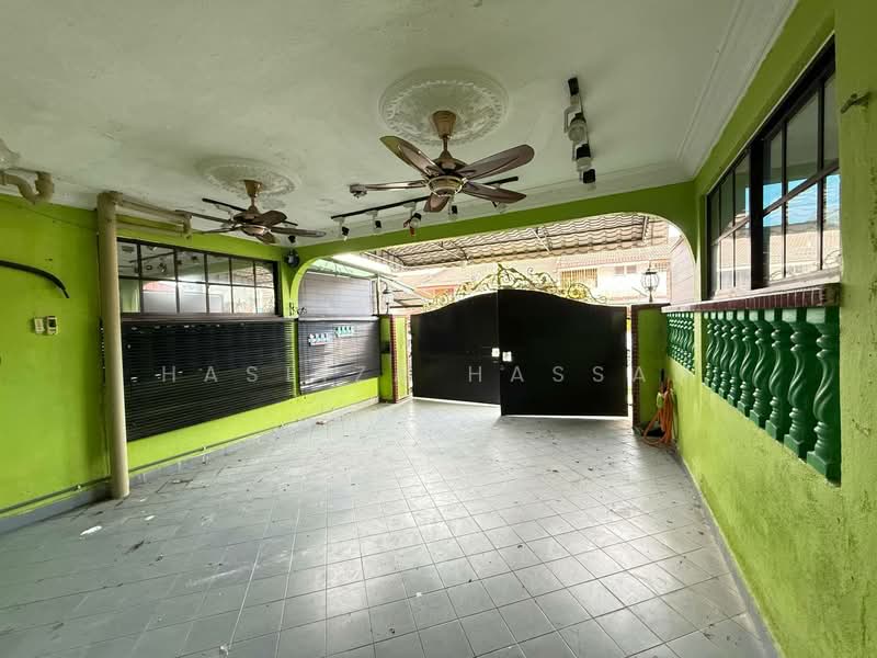 2-storey Terraced House for Sale in Taman Kajang Baru (Kajang) - Hasliza Hassan - Exterior - PropertyGuru.com.my