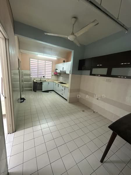 Rumah Teres 2 Tingkat untuk Dijual di Taman Universiti (Bangi) - Rohani Daud - Kitchen - PropertyGuru.com.my