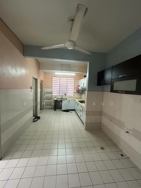 Rumah Teres 2 Tingkat untuk Dijual di Taman Universiti (Bangi) - Rohani Daud - Kitchen - PropertyGuru.com.my