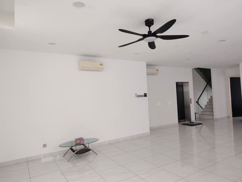 Kondominium untuk Disewa di Seri Puteri Hills - Jeffrey Yap - Living Room - PropertyGuru.com.my
