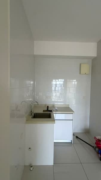 Service Residence for Sale at Arte Mont Kiara - Vincent Yeoh - Kitchen - PropertyGuru.com.my