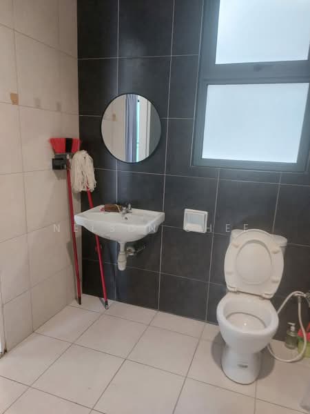 Service Residence for Rent at D'Pulze Cyberjaya - Nelson Chee - Bathroom - PropertyGuru.com.my