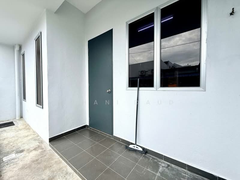 1-storey Terraced House for Rent in Dengkil (Selangor) - Rohani Daud - Exterior - PropertyGuru.com.my