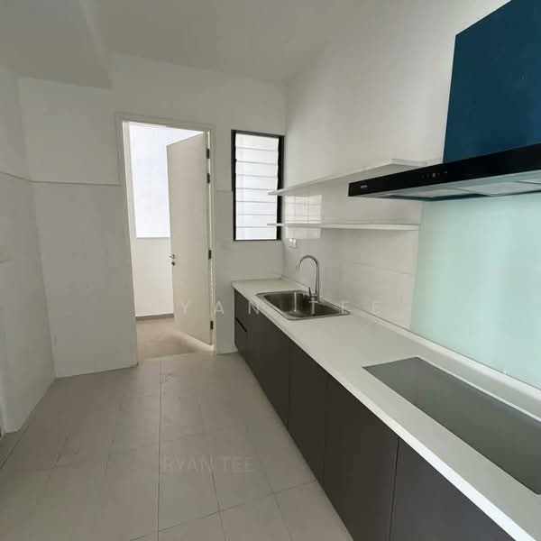 Condominium for Sale at The Peak - RYAN TEE - Kitchen - PropertyGuru.com.my