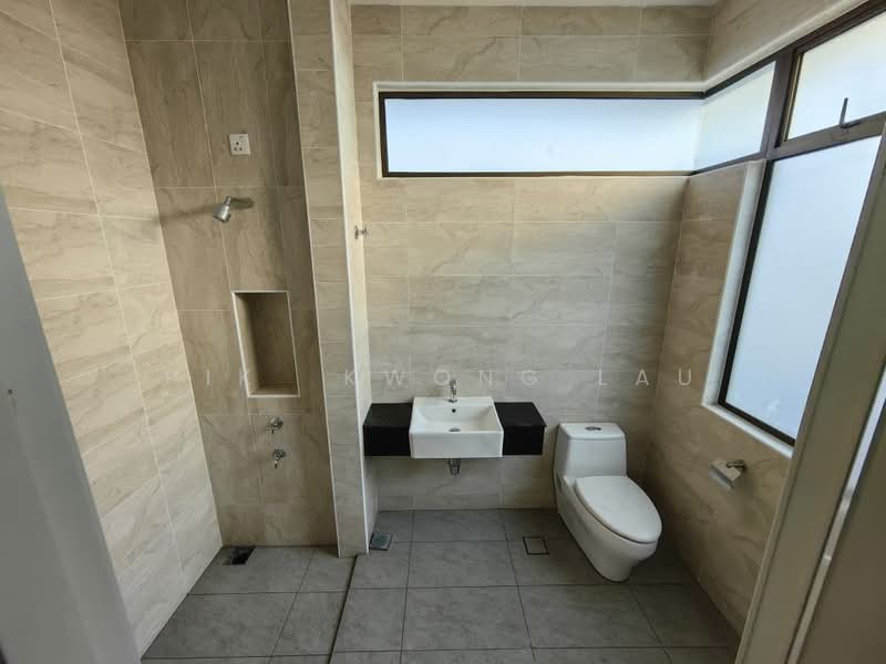 Cluster House for Sale in Taman Damai Jaya (Skudai) - Pik Kwong Lau - Bathroom - PropertyGuru.com.my