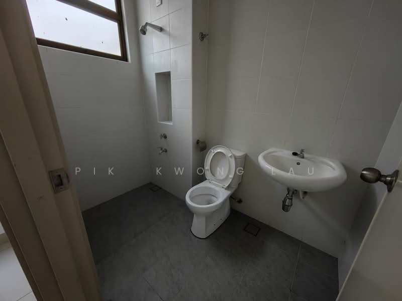 Cluster House for Sale in Taman Damai Jaya (Skudai) - Pik Kwong Lau - Bathroom - PropertyGuru.com.my