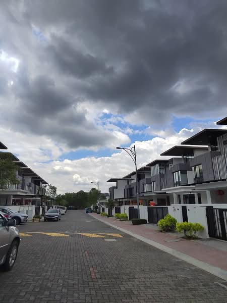 Rumah Teres 3 Tingkat untuk Disewa di 16 Sierra (Puchong) - Evelyn Yap - PropertyGuru.com.my
