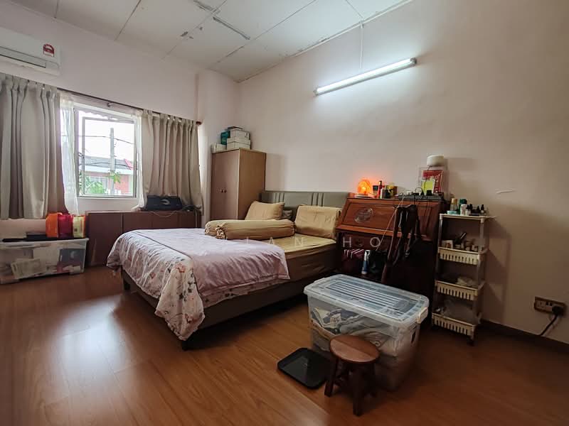 2-storey Terraced House for Sale in SS23 (Petaling Jaya) - Vivian Ho - PropertyGuru.com.my