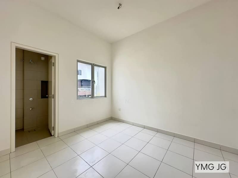2-storey Terraced House for Sale in Bandar Bukit Raja (Klang) - Zackinn Hoi - Interior - PropertyGuru.com.my