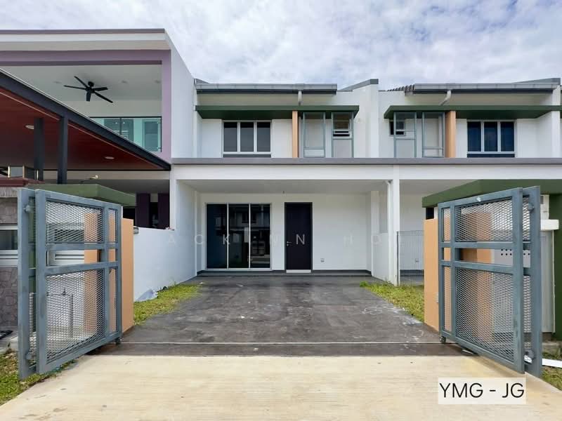 2-storey Terraced House for Sale in Bandar Bukit Raja (Klang) - Zackinn Hoi - Exterior - PropertyGuru.com.my