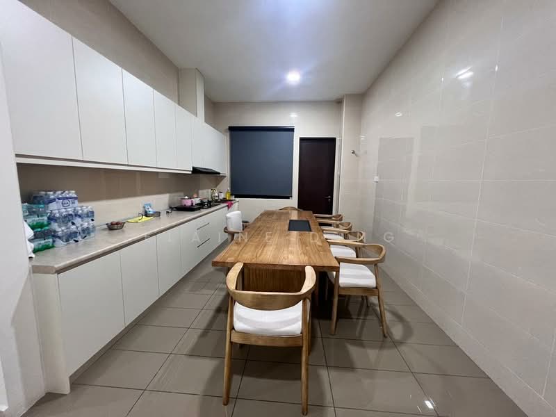 Rumah Berkembar untuk Disewa di Country Heights (Kajang) - Elaine Ding - Kitchen - PropertyGuru.com.my