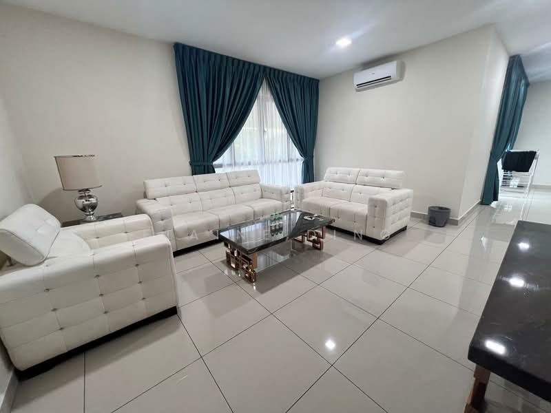 Rumah Berkembar untuk Disewa di Country Heights (Kajang) - Elaine Ding - Living Room - PropertyGuru.com.my