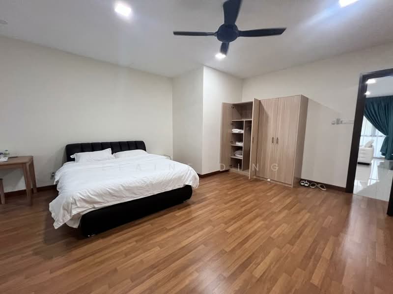 Rumah Berkembar untuk Disewa di Country Heights (Kajang) - Elaine Ding - Bedroom - PropertyGuru.com.my