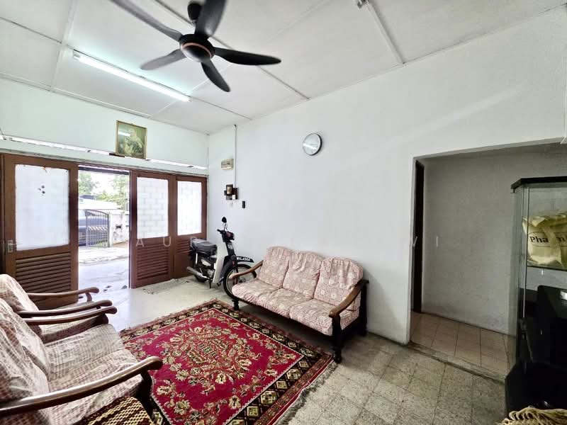 Rumah Teres 1 Tingkat untuk Dijual di Taman Dusun Jaya (Semenyih) - Fauran Nawawi - Living Room - PropertyGuru.com.my