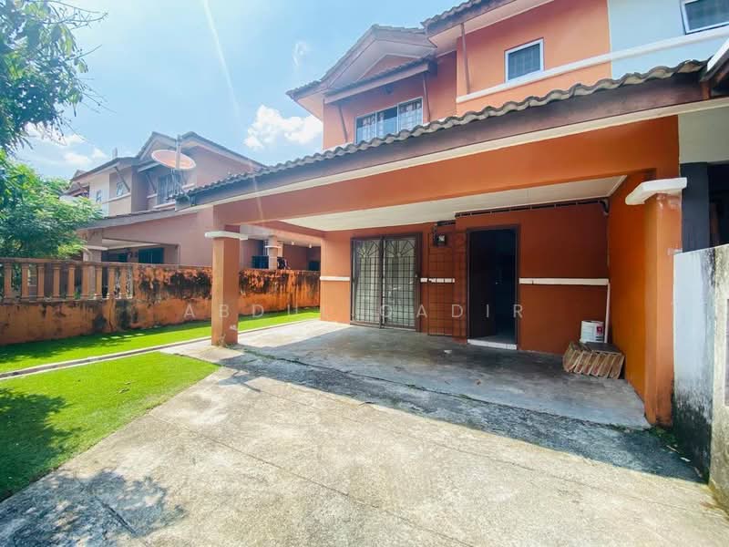 2-storey Terraced House for Sale in Bandar Saujana Putra (Tanjong Duabelas) - Abdul Qadir - PropertyGuru.com.my