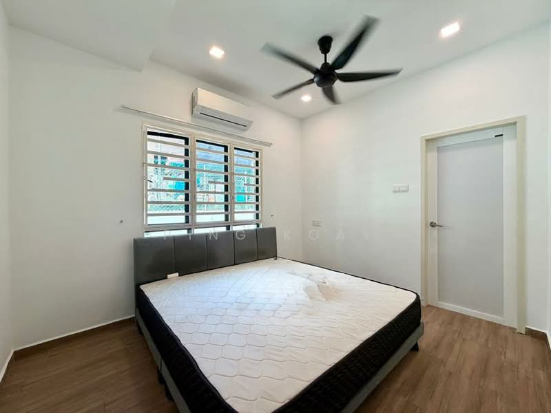 Semi-Detached House for Rent in Tanjung Bungah (Penang) - Ping Koay - Bedroom - PropertyGuru.com.my