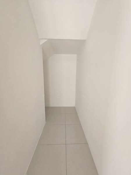 Semi-Detached House for Sale in New Pasir Puteh (Ipoh) - YY Cheah - Corridor - PropertyGuru.com.my