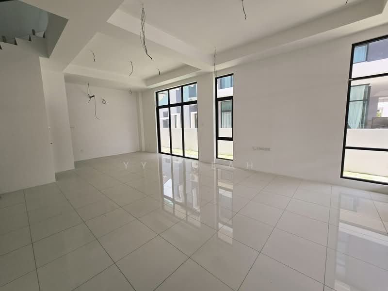 Semi-Detached House for Sale in New Pasir Puteh (Ipoh) - YY Cheah - Living Room - PropertyGuru.com.my