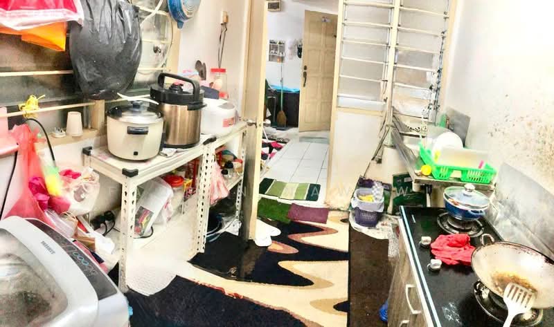 Pangsapuri untuk Dijual di Apartment Taman Topaz - Fauran Nawawi - PropertyGuru.com.my